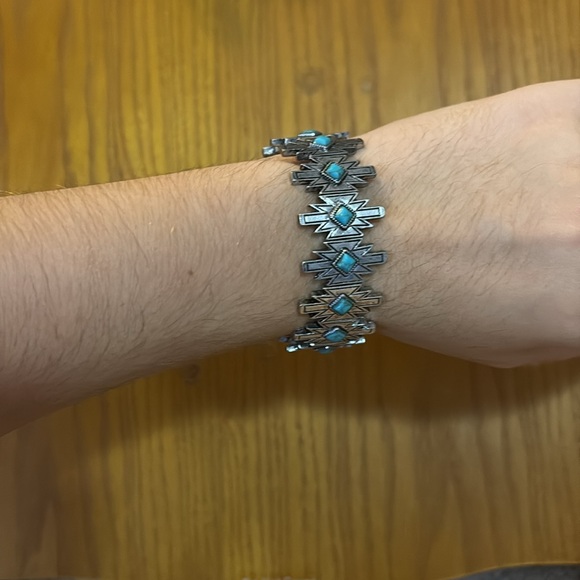 Aztec styled bracelet - Picture 2 of 2